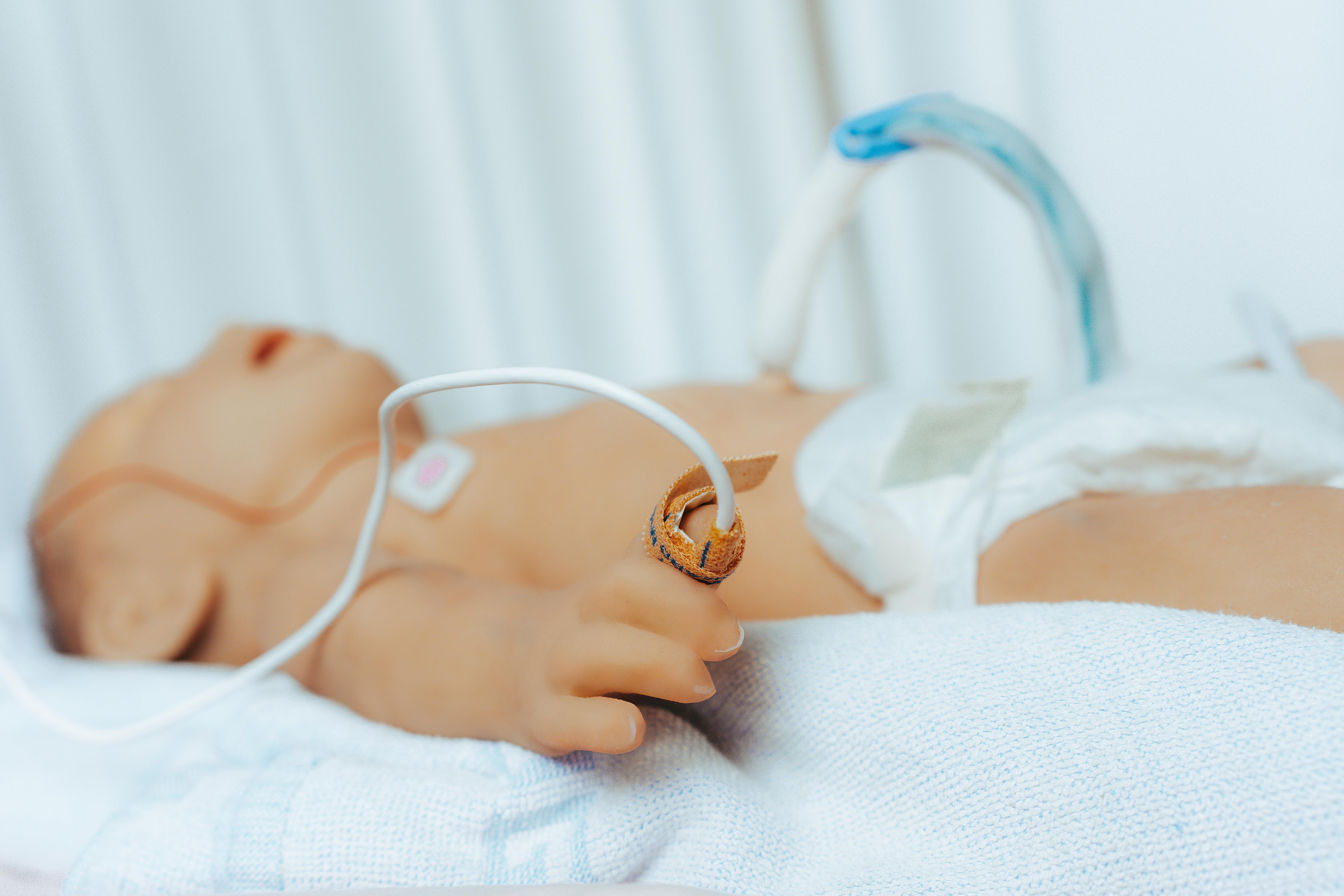 NeMo-premium-High-End-Neonatal-Simulationspuppe-3