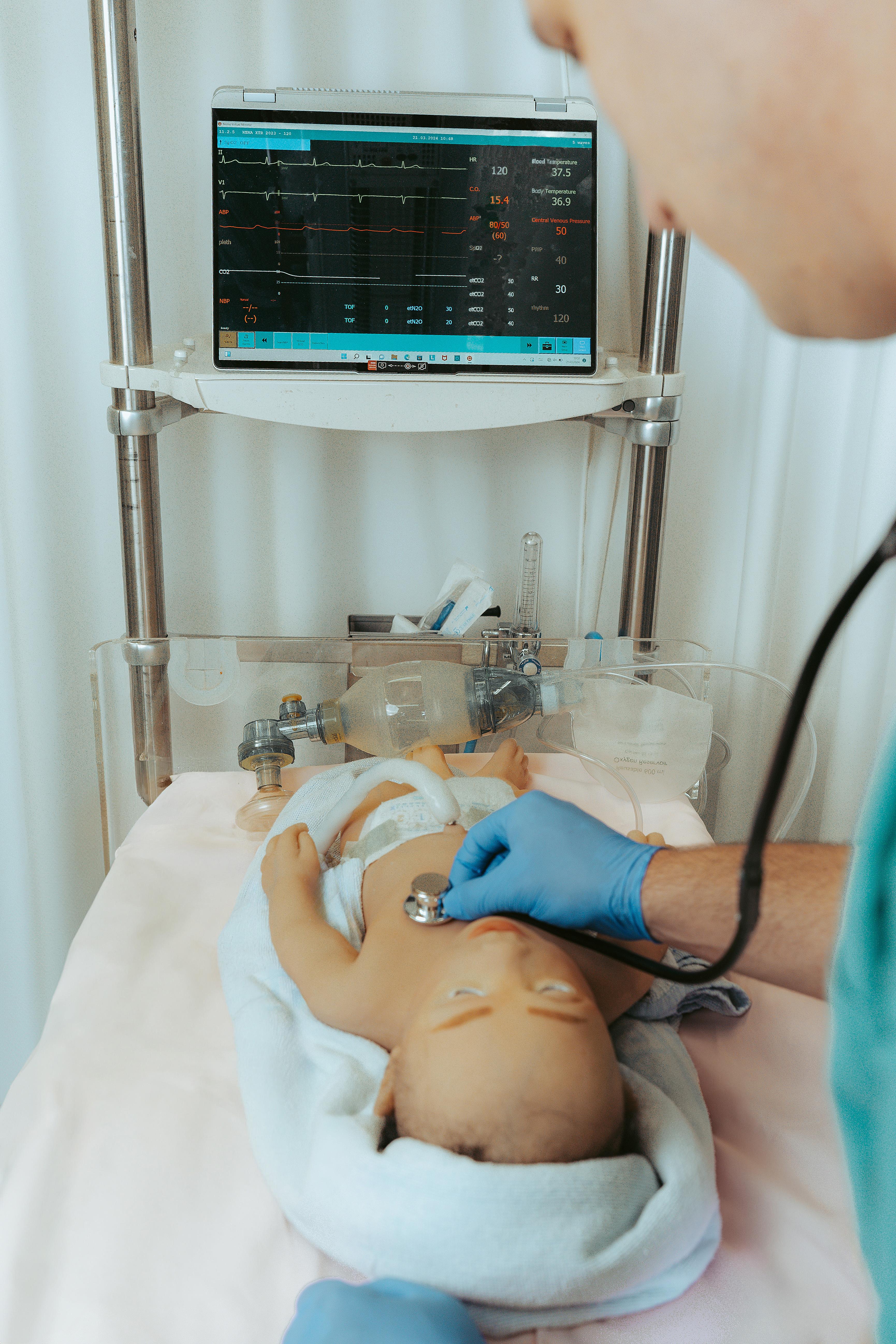 NEMO Ultimate High End Neonatal Simulation Manikin-5