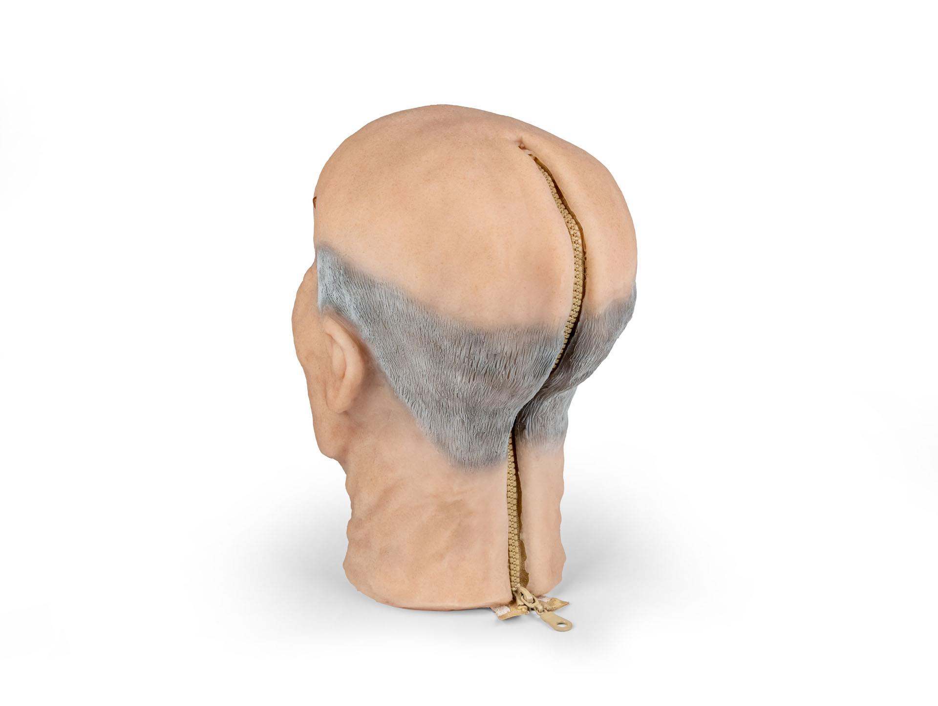 Senior-head-cover-for-nursing-Anne-Diana-4