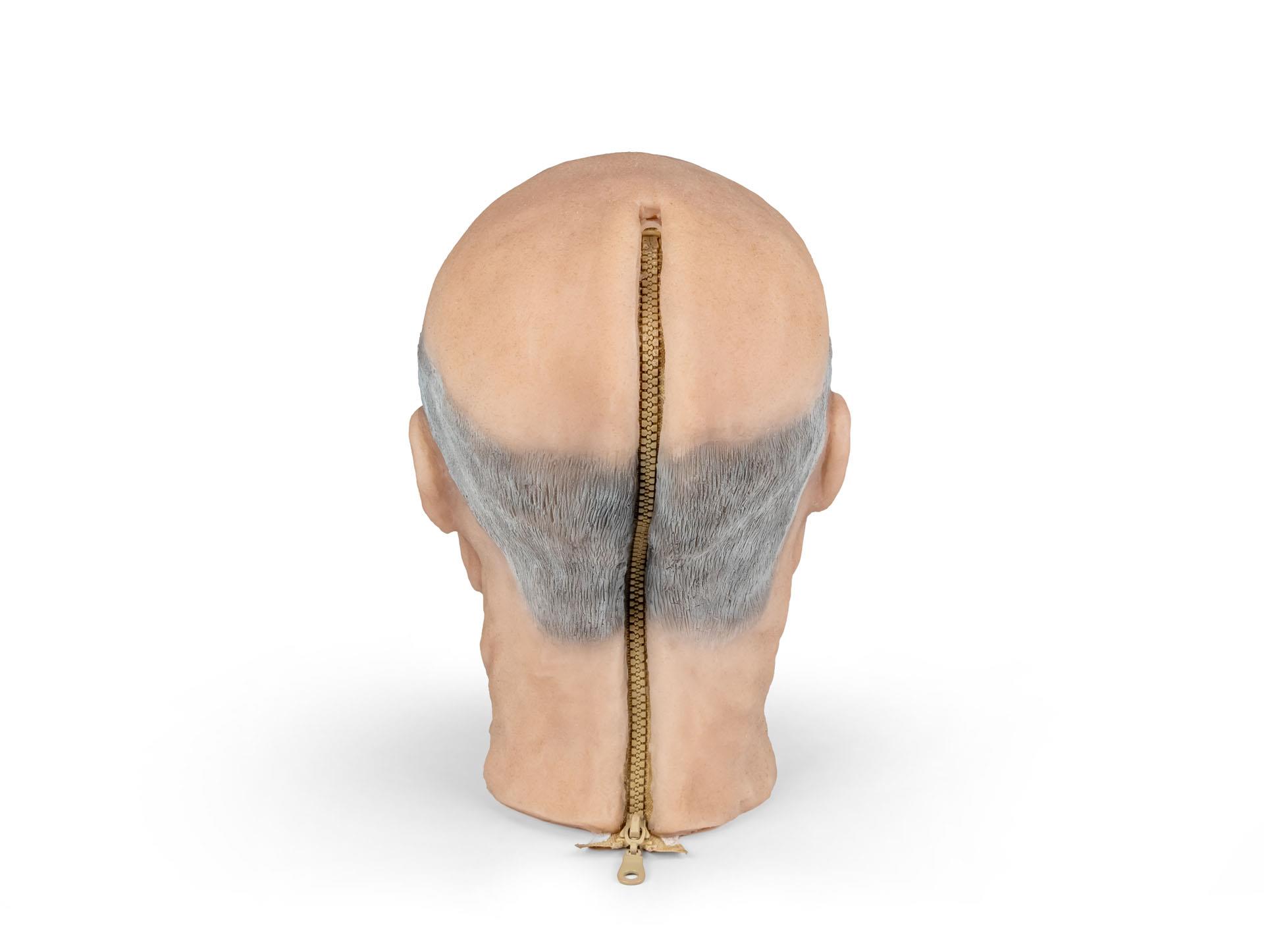 Senior-head-cover-for-nursing-Anne-Diana-3